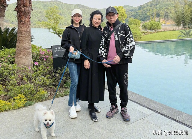 43岁潘晓婷至今单身，身材傲人却无人敢娶，潘爸爸后悔当初管太严
