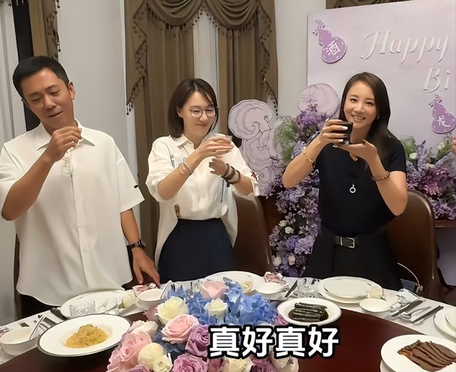 私生活混乱？遭央视“开除”？被传和小尼结婚的她，如今怎么样了