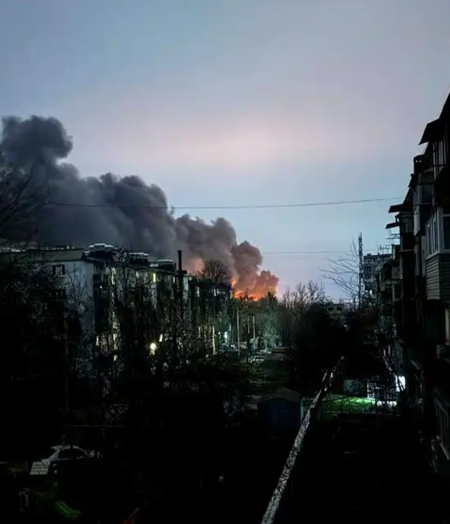 美国已入死局？12架轰炸机升空，齐射120枚导弹，炸崩乌克兰电力