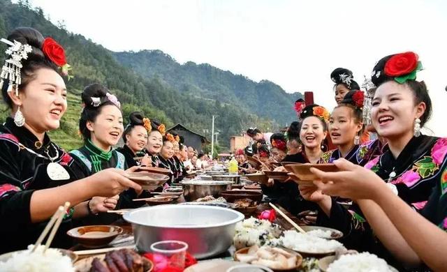 乡游黔中 · 剑河县 太拥镇丨秋染八万山,林海叠彩入画来