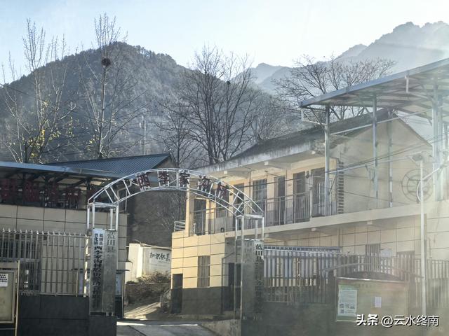 蓝田连导航都没有的路，我小半天竟然过了5个峪口！也是长本事了