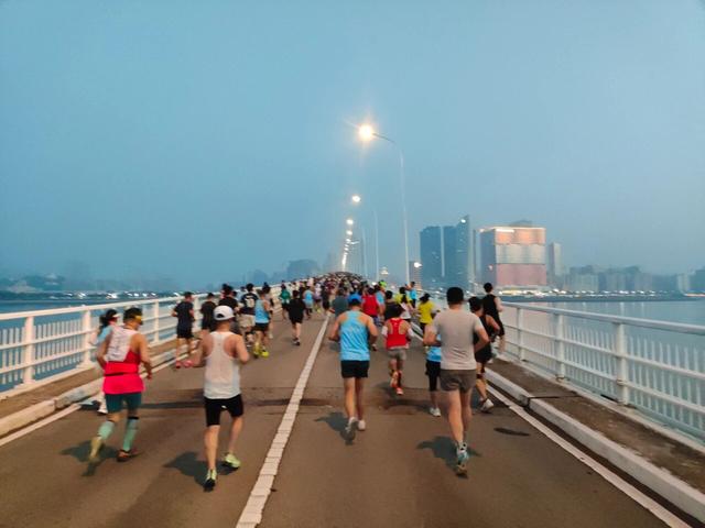 澳门马拉松：比较虐但值得去，濠江跑游全攻略