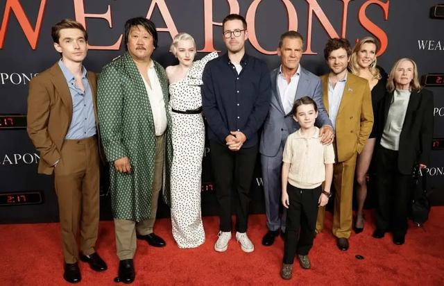 票房破19亿！漫威退下来3位演员，联手拍R级片，给老东家上了一课