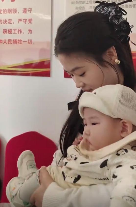 56岁大衣哥朱之文辟谣跳楼身亡：不安好心，给中年人提了个醒！