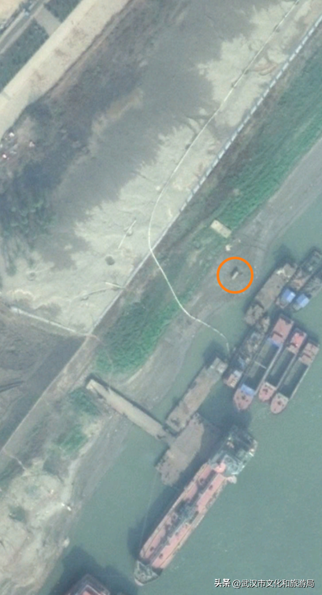 长江水位下降，武汉的秘密藏不住了！