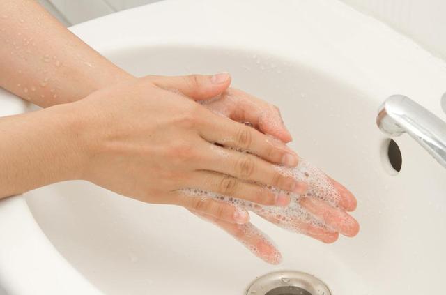 尼帕病毒确诊5例！近100人被隔离！公众场合坚持“4不碰	”原则