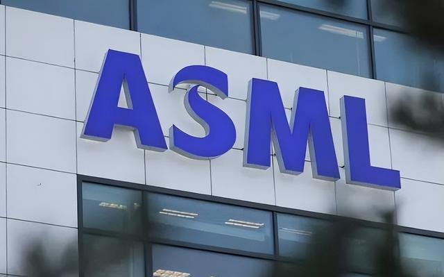 断供光刻机保修服务，在华设备明年瘫痪？外媒：弯道超车失败了