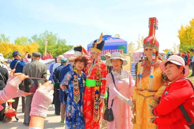 水天一色 博斯腾湖