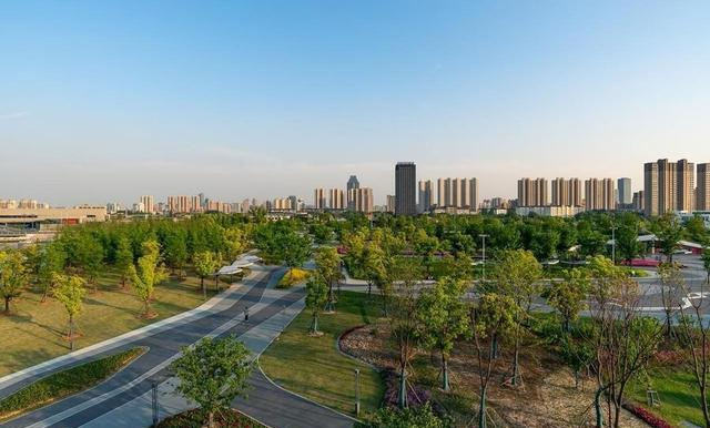 燃爆！内蒙古最可能‘逆袭封神’的城市，不是鄂尔多斯，而是包头