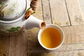 喝茶不养生，还可能致癌？50万中国人研究：喝茶与多种癌症相关图片