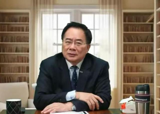 被称“脓包”后，郑丽文任命新大将，向大陆摊牌，蔡正元表态亮了