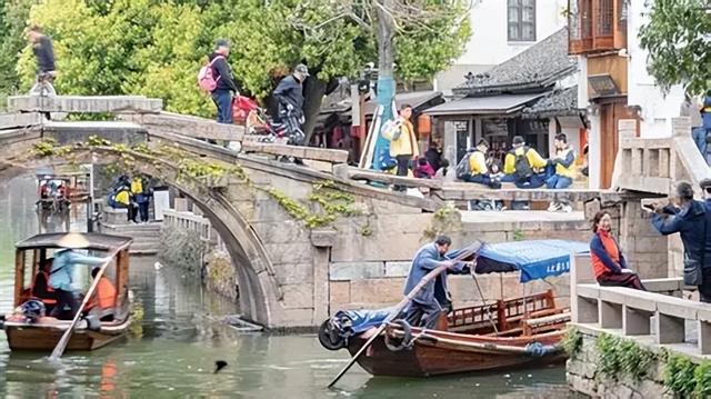 游客不买账了？国庆假期旅游形势大变，各大景点纷纷投入改革
