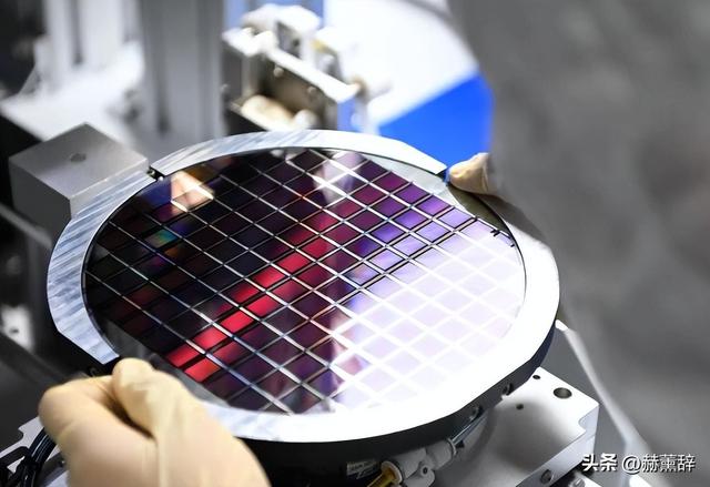 15小时亏损百亿，订单暴跌9%！跨境电商为何集体倒戈中国平台？