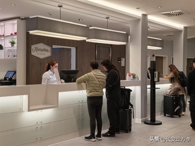 欧洲行第11天：离开捷克再入德国，前往斯图加特，体验不限速高速