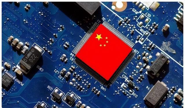 傻眼了！西方光刻机大规模停机，美方：这都怪中国