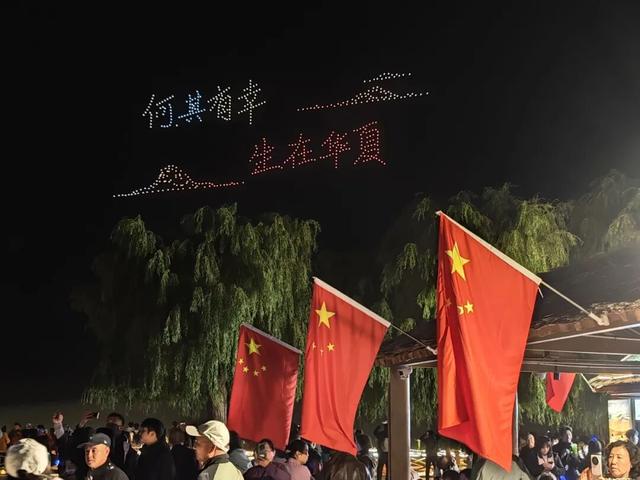 双节同庆，欢乐满溢！鸣沙山月牙泉再现文旅热潮