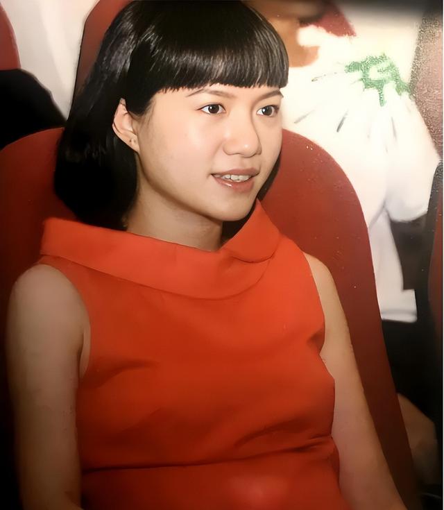 21年相伴，她陪他走完最后一程，谁懂这份沉默的爱？