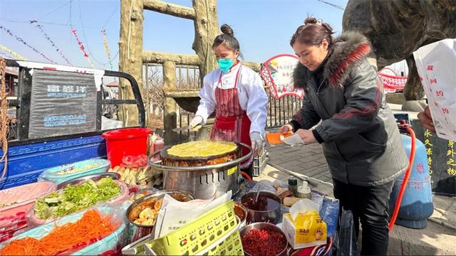 库尔勒乡村巴扎 邀八方来客共赴冬日烟火之约