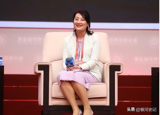 大瓜！宗家海外资产大曝光，美国买1.8亿豪宅，宗馥莉为亲妈铺路