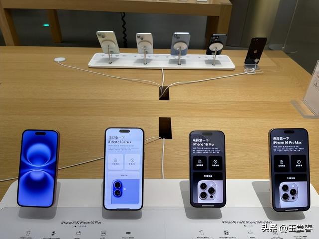 国产围剿苹果，AI先落地占先机，高端格局被全面改写定局生变了