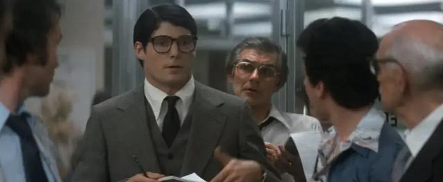 新《超人》的终极难题,是时代的癌症