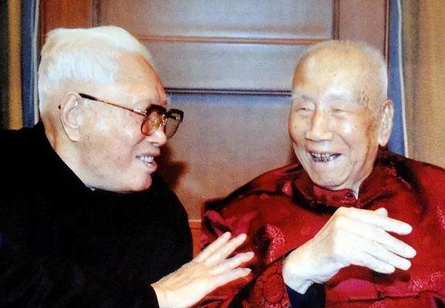 他被免去副总长、中央委员	，本打算退休养老，没想到又被重用13年