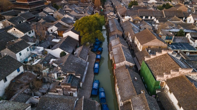 全国古镇，批量倒闭