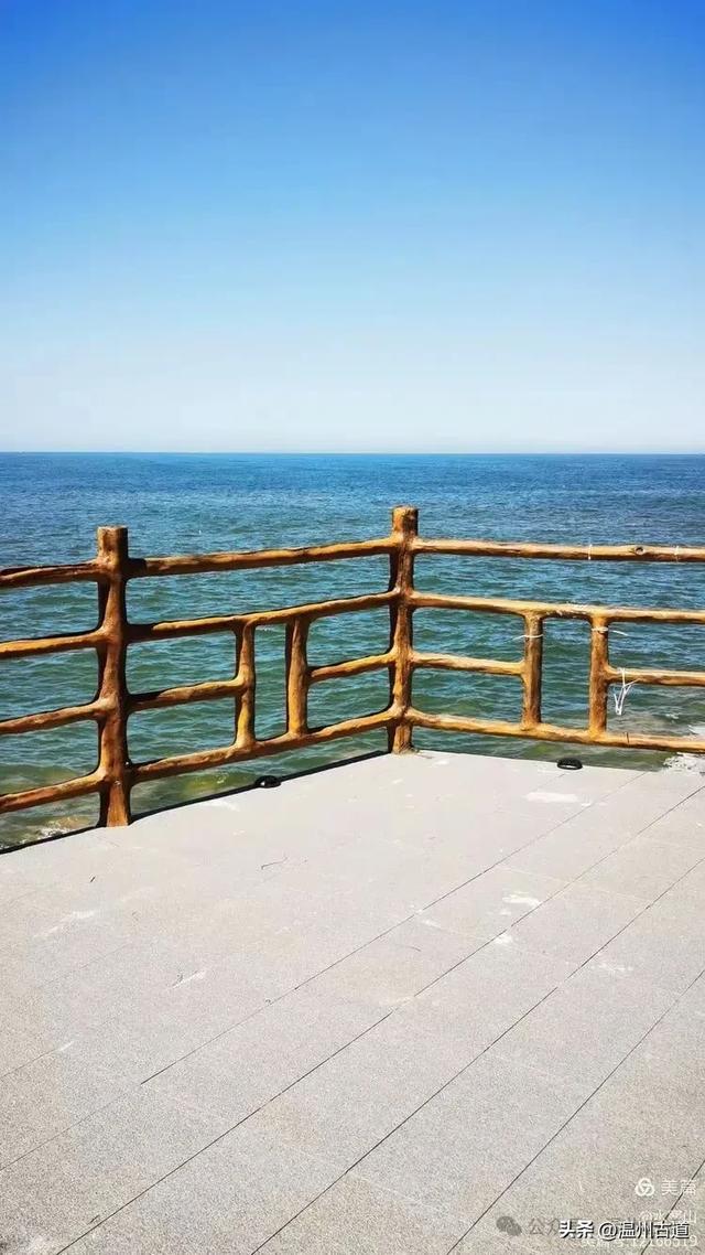 温州唯一的临海悬崖栈道,悬空而建的玻璃观景台,风景极佳!