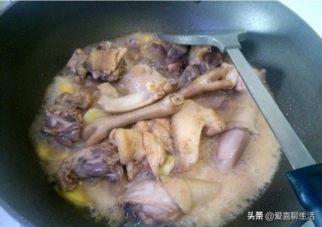 柴火鸡的制作方法和配料！鲜香入味特别好吃，手残党也能轻松驾驭