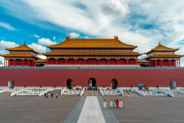 横店影视城旅游全攻略，可以玩，可以探班，也可以蹲喜欢的明星哦