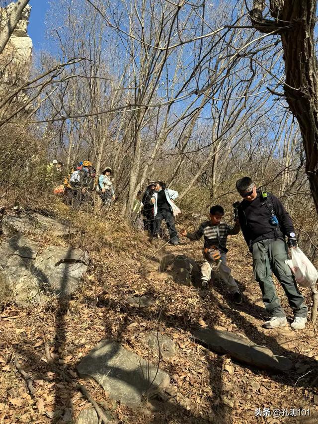 “向野而生,向阳而行”~嵩山野驴背〈都市穿行〉游记