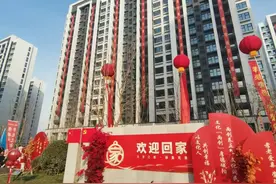 一梯一户最大180平！今天，青岛这些人喜提新房！大叔：可盼来了，激动地睡不着图片
