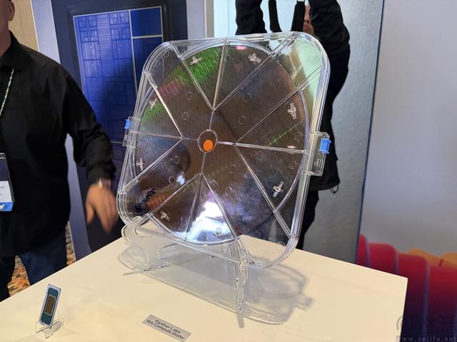 18A制程首秀、新架构井喷：2025 Intel Tech Tour解析