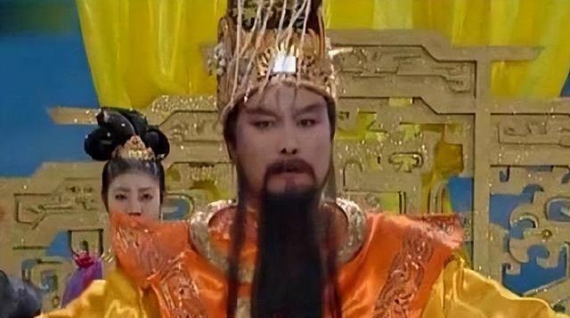 别人问你“贵姓”，你要回答“免贵”，但有2个姓不能说“免贵”
