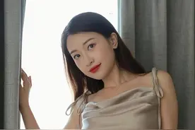 年少不知阿姨好，穿裙子的成熟阿姨没有多少人能顶得住图片
