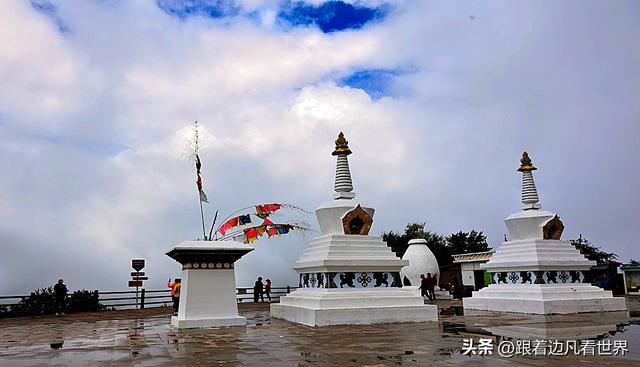 《八进西藏》）（二）雾浓顶与飞来寺：两处观景台，两种雪山浪漫