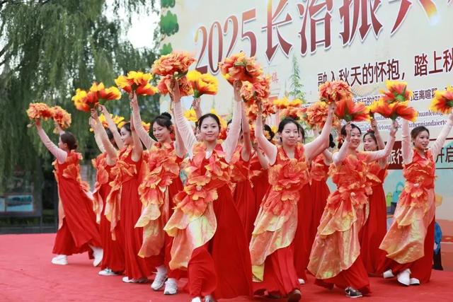 这个国庆，振兴小镇“好热”！