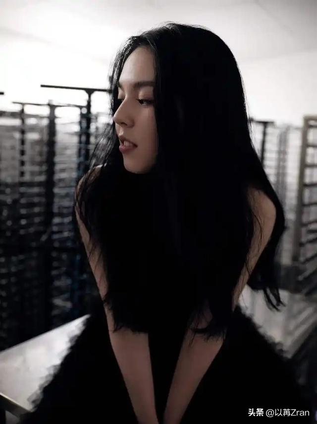 李咏也没想到，自己离世7年后，23岁的女儿就走上一条"不归路"