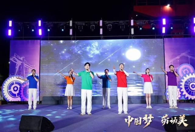 刚过去的9月，小哥刘凤叶很忙