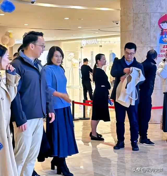 董明珠没想到，雷军在聂卫平葬礼上的一个特殊举动，实现口碑暴涨