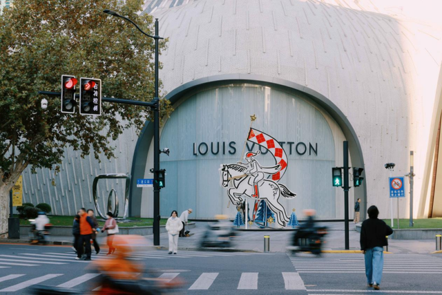 尚嘉中心开启「冬日绮宴 Winter Gala」亮灯，法式优雅点亮圣诞季