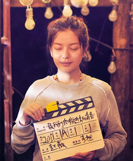 封杀4年后，49岁赵薇又有消息，因胃癌去世传闻5个月前就真相大白