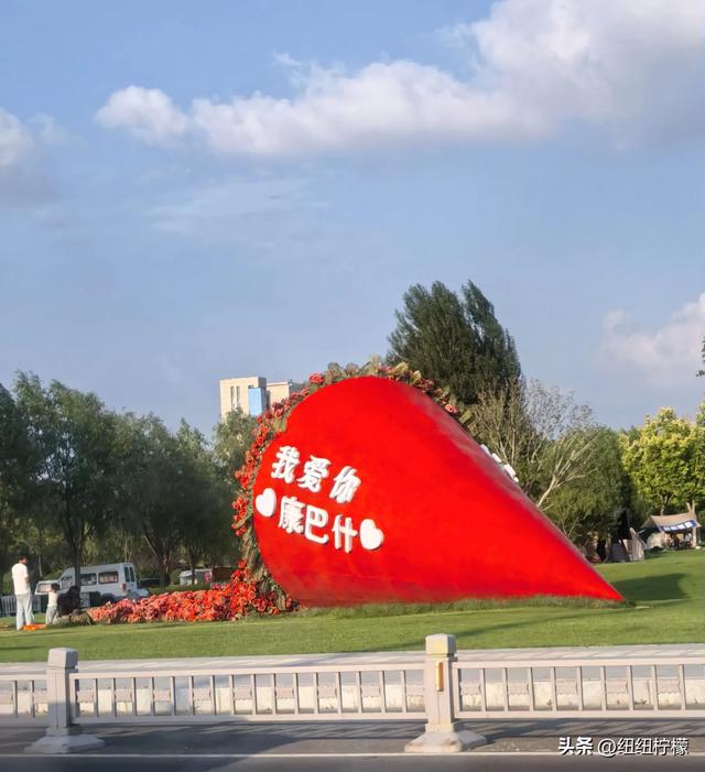刚从内蒙古回来，在鄂尔多斯玩了多个景点，想说的话有很多