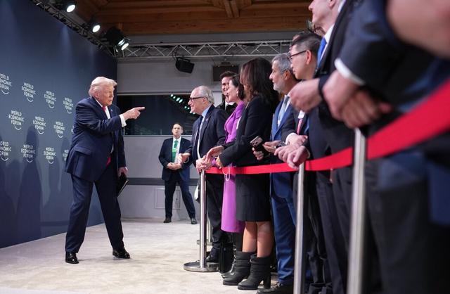 格陵兰岛之争是历史必然？特朗普暂退一步，但欧洲不能掉以轻心