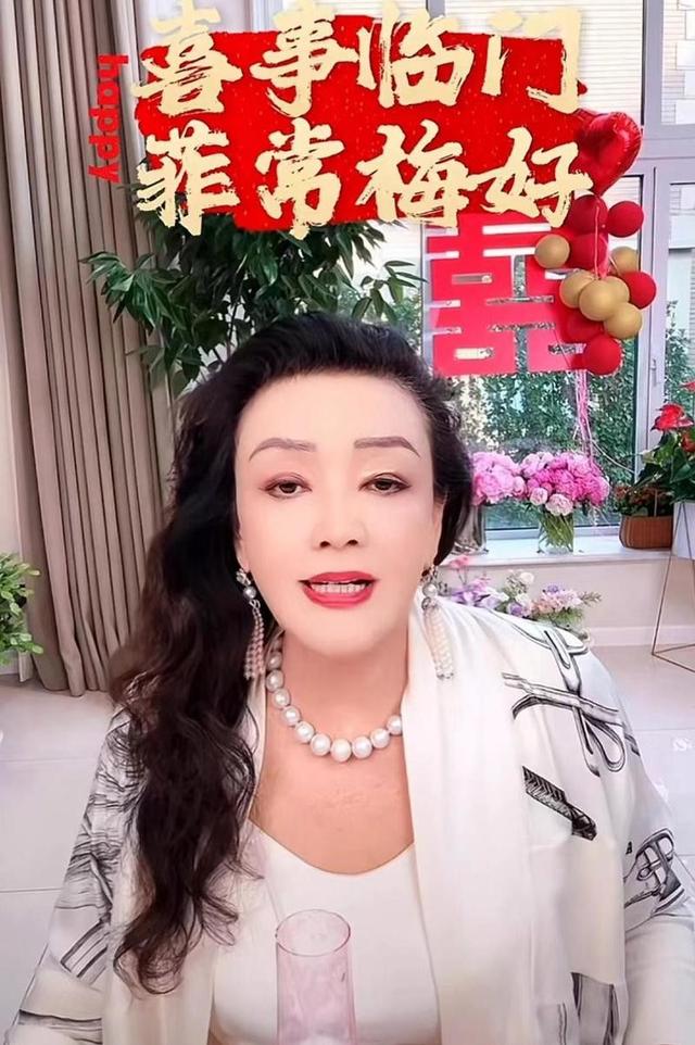 身价过百亿，坐拥北京一条街，出门私人飞机，京圈富婆都有谁？
