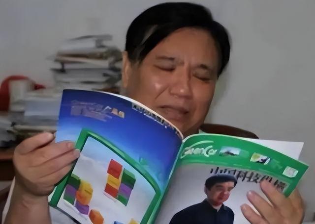 报应来了！捐给美国7千万，满嘴“中国穷关我啥事”，如今破产了