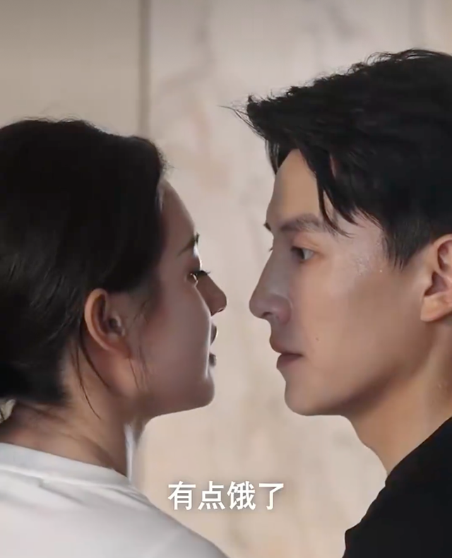 你俩不对劲，怎么戏外也这么好磕？原地结婚吧！