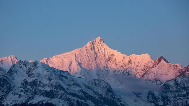 我心目中最震撼的 7 大雪山，我把梅里雪山排在了第 3，玉龙雪山第 6
