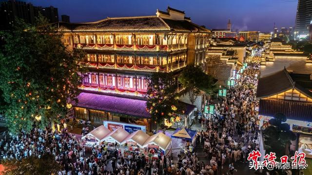 夜游常德河街不重样！经济因文化而火