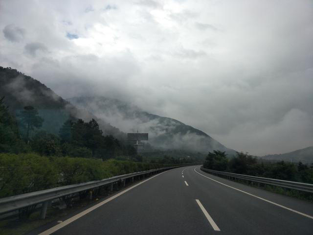 川黔滇4日自驾游（一）：一个生日启动的旅行，富顺豆花蘸水难忘